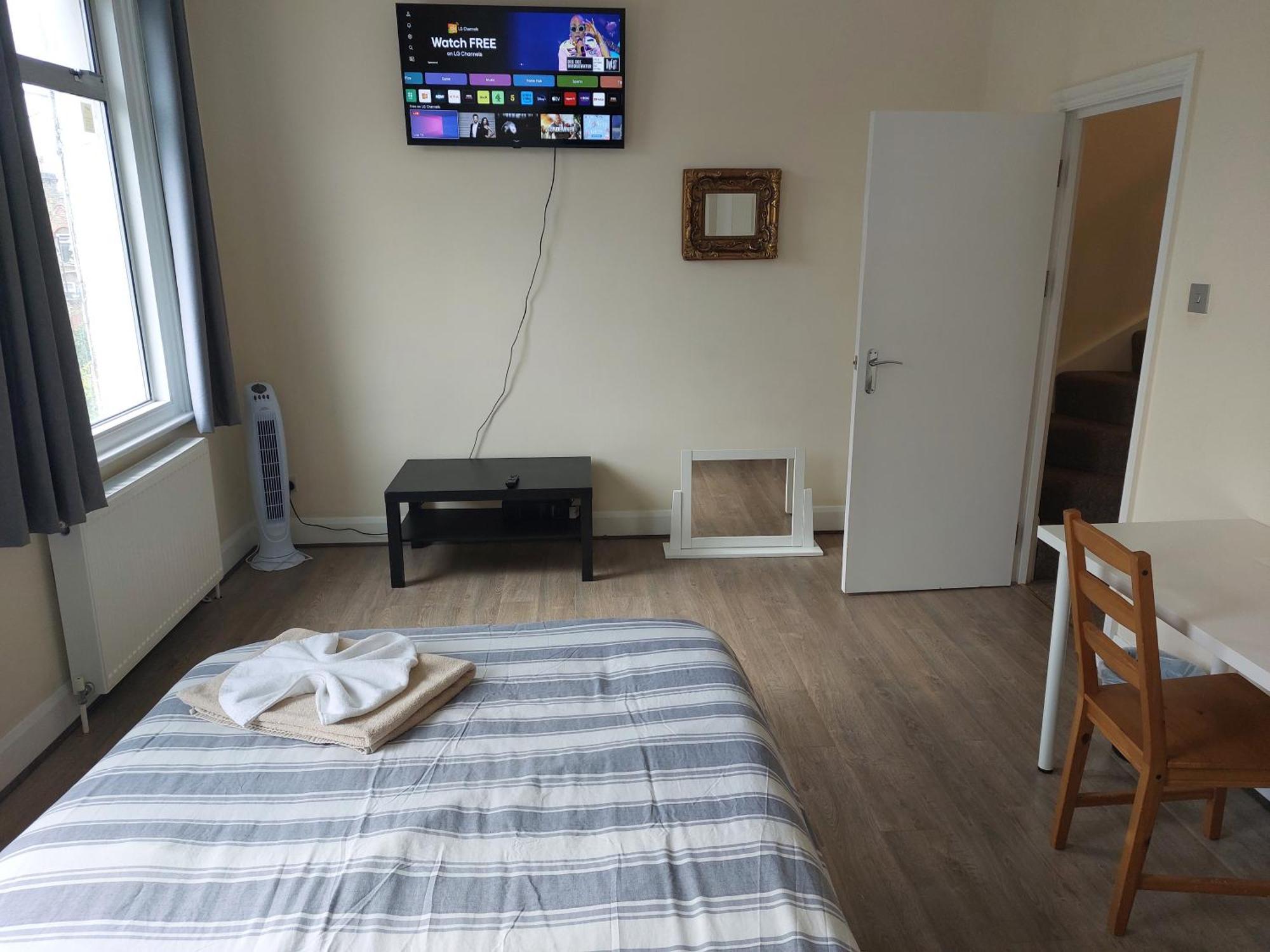 Family Friendly 3 Bedroom Flat Zone 2 - Children Stay Free! Londres Extérieur photo